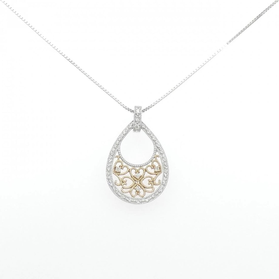 K18PG K18WG DIAMOND NECKLACE: K18PG K18WG Diamond Necklace Brand: Unbranded Type: Necklace Material: K18 Pink Gold K18 White Gold, Main Stone/Creation Natural Color: pink gold Size: 46cm ActualSizePendant top H x W: