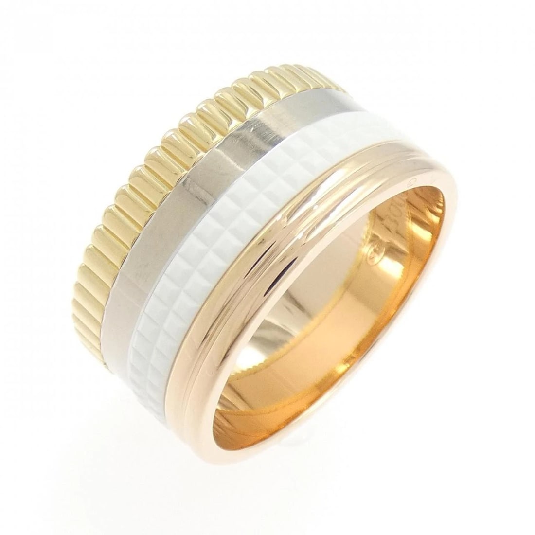 BOUCHERON QUATRE WHITE RING LARGE: Boucheron Quatre White Ring Large Brand: Boucheron Type: Ring Material: 750 Yellow Gold 750 White Gold 750 Pink Gold ceramic, Main Stone/Creation Natural Color: Yellow,White, Pink Gold Size: