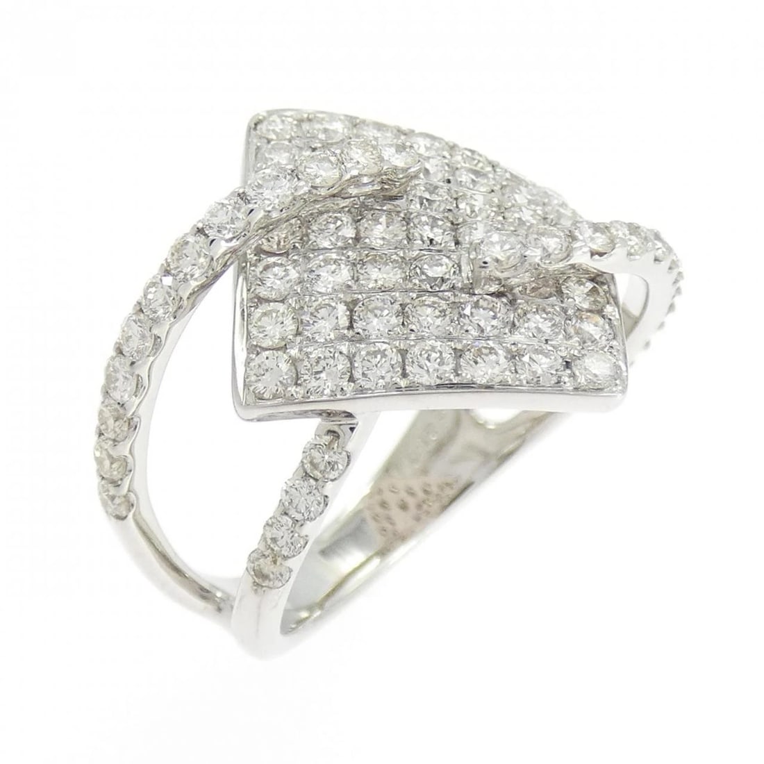 K18WG DIAMOND RING: K18WG Diamond Ring Brand: Unbranded Type: Ring Material: K18 White Gold, Main Stone/Creation Natural Color: white gold Size: 6.5US Accessories: None Accessories Notice: When purchasing pre