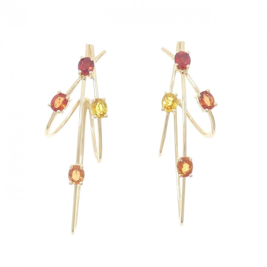 750YG SAPPHIRE PIERCE: 750YG Sapphire Pierce Brand: Unbranded Type: Sapphire Pierce/Earring Material: 18K yellow gold, Main Stone/Creation sapphire Color: yellow gold Size: Actual Size Approx. length x width: 48.9mm