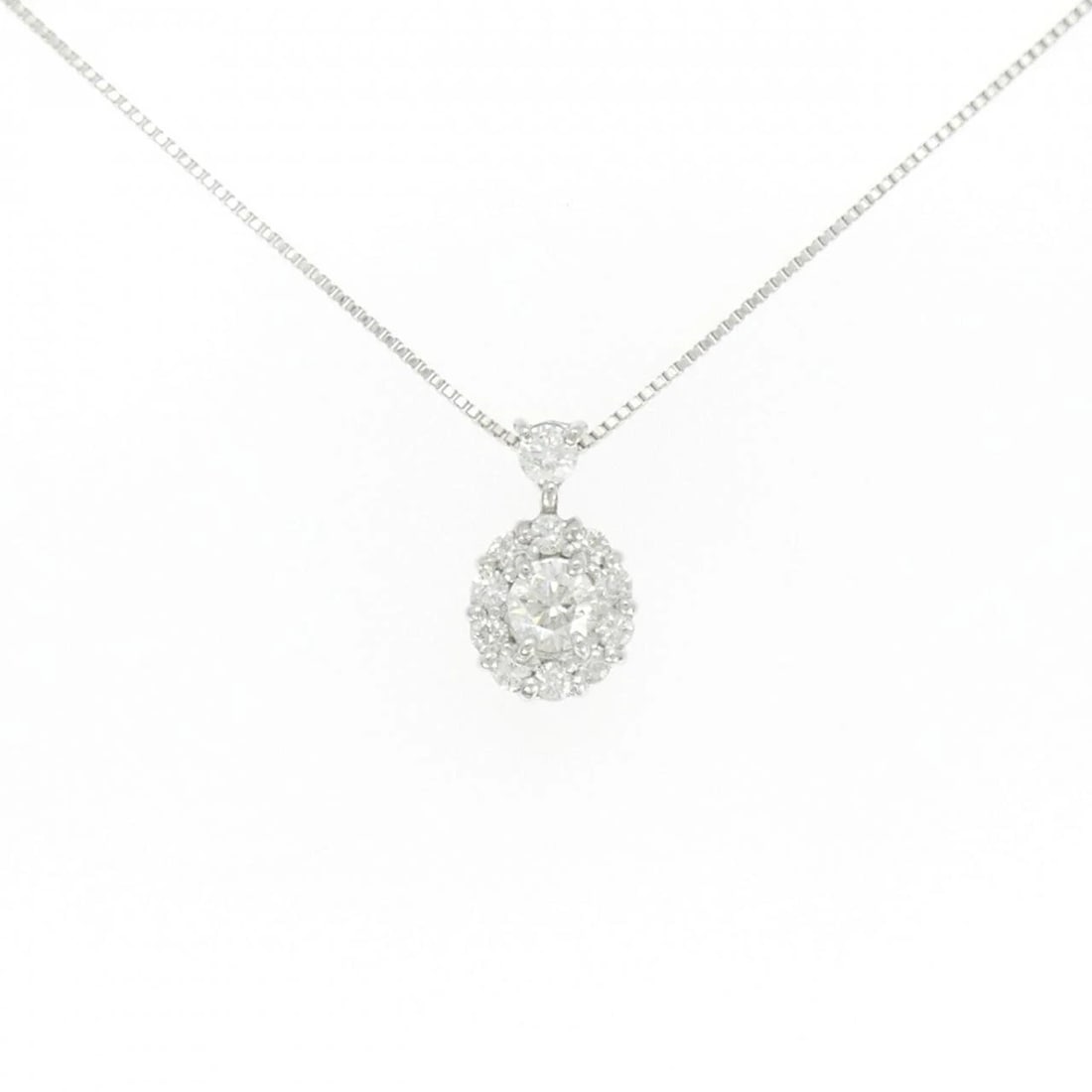 K18WG DIAMOND NECKLACE: K18WG Diamond Necklace Brand: Unbranded Type: Necklace Material: K18 White Gold, Main Stone/Creation Natural Color: white gold Size: 45cm ActualSizePendant top H x W: 13.6mmx8.2mm Chain Max.