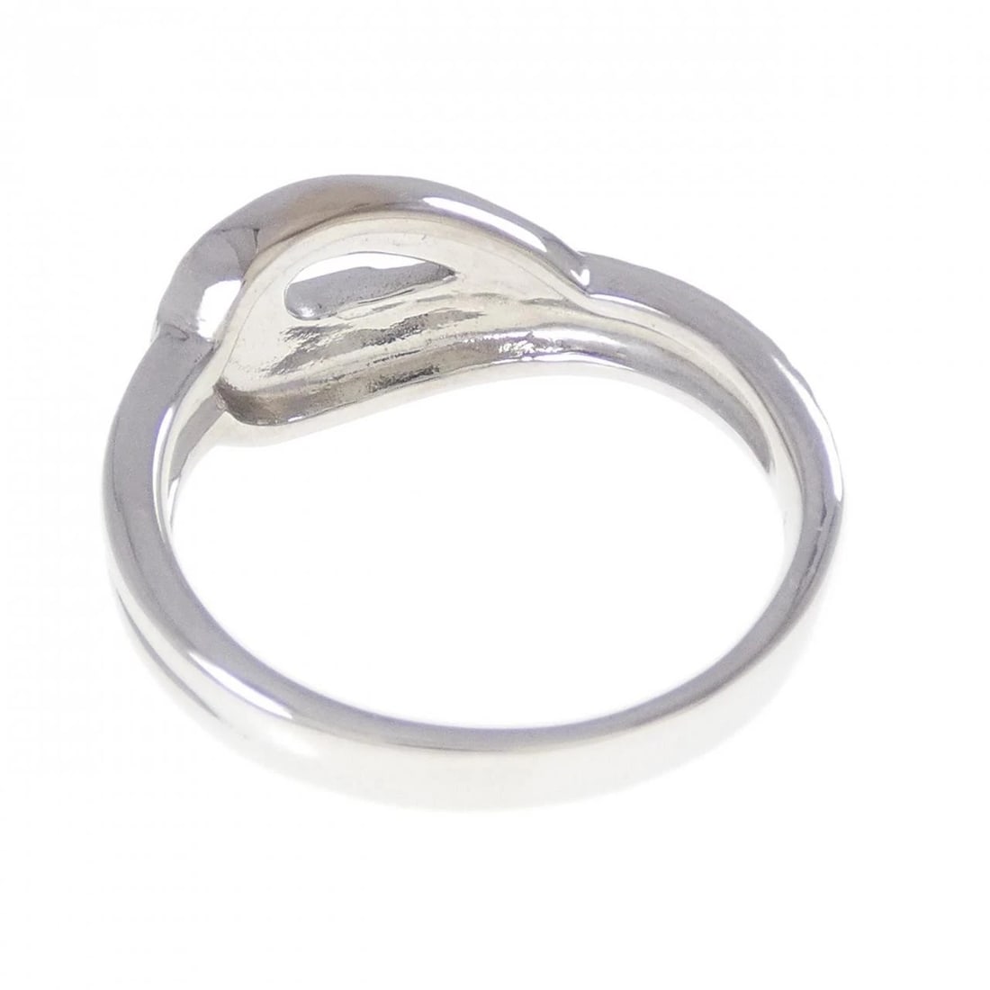 K18WG DIAMOND RING: K18WG Diamond Ring Brand: Unbranded Type: Ring Material: K18 White Gold, Main Stone/Creation Natural Color: White Gold Size: 7 (US size) Accessories: None Accessories Notice: When purchasing