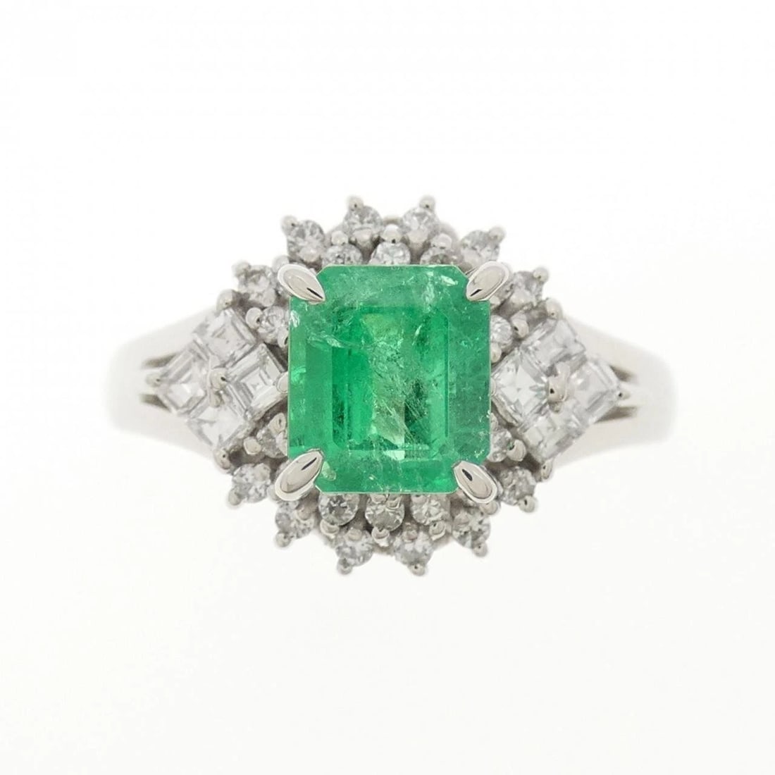 PT900 EMERALD RING - 2
