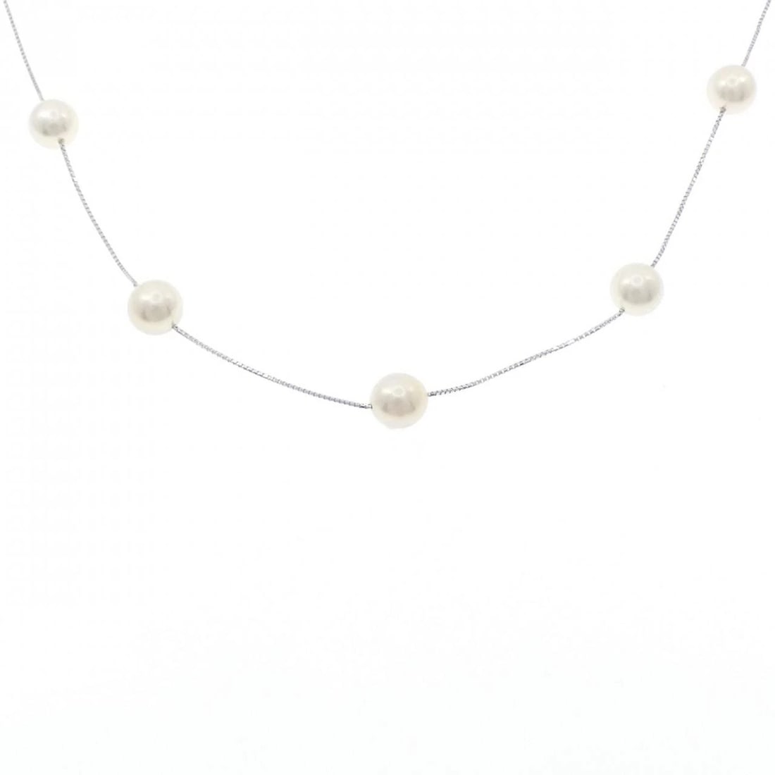 TASAKI AKOYA PEARL NECKLACE: TASAKI Akoya Pearl Necklace Brand: TASAKI Type: Necklace Material: K18 White Gold, Main Stone/Creation Akoya Pearl Color: White Gold Size: 95cm,ActualSize Diameter: 8.4mm Chain Max. W: 0.8mm 