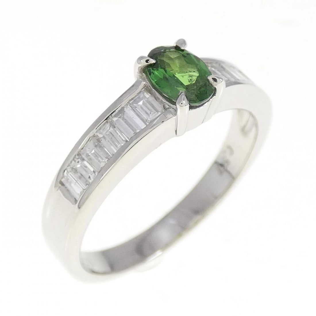 PT GREEN GARNET RING: PT Green Garnet Ring Brand: Unbranded Type: Ring Material: Platinum, Main Stone/Creation garnet Color: platinum Size: 6.5US Accessories: None Accessories Notice: When purchasing pre-owned