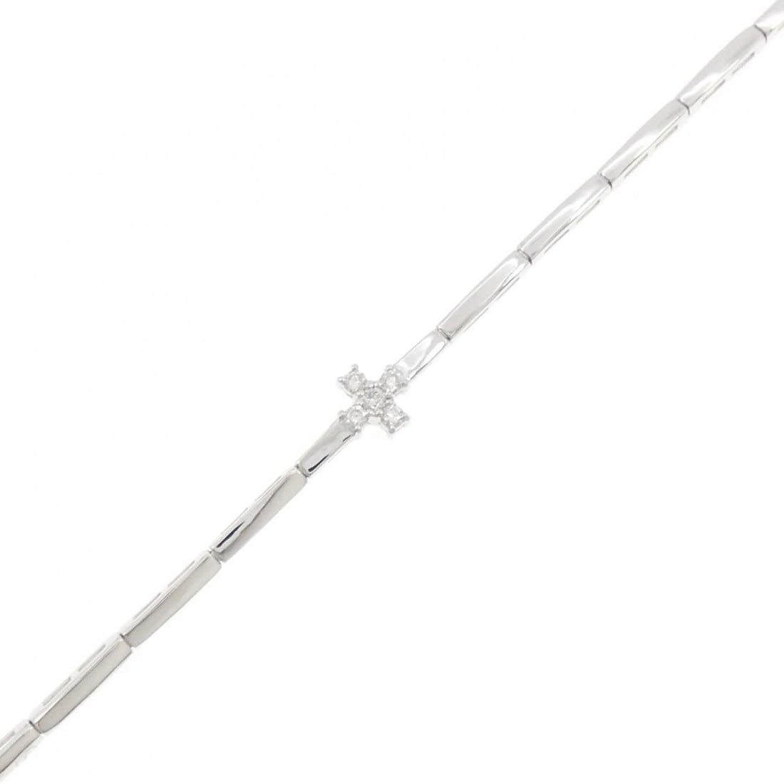 K18WG DIAMOND BRACELET: K18WG Diamond Bracelet Brand: Unbranded Type: Bracelet Material: K18 White Gold, Main Stone/Creation Natural Color: white gold Size: 17cmMax W: 6.1mm Accessories: None Accessories Notice: