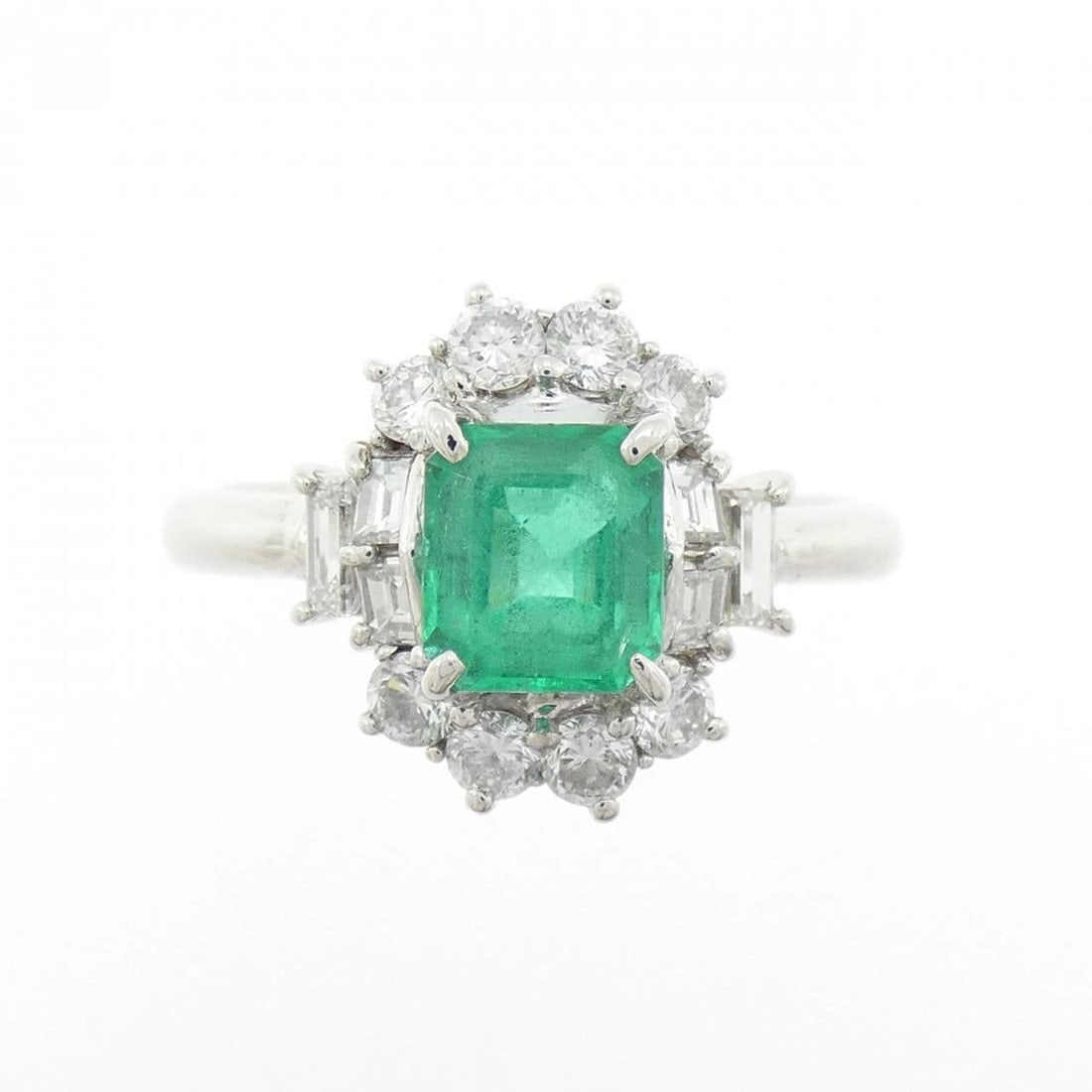 PT900 EMERALD RING - 2