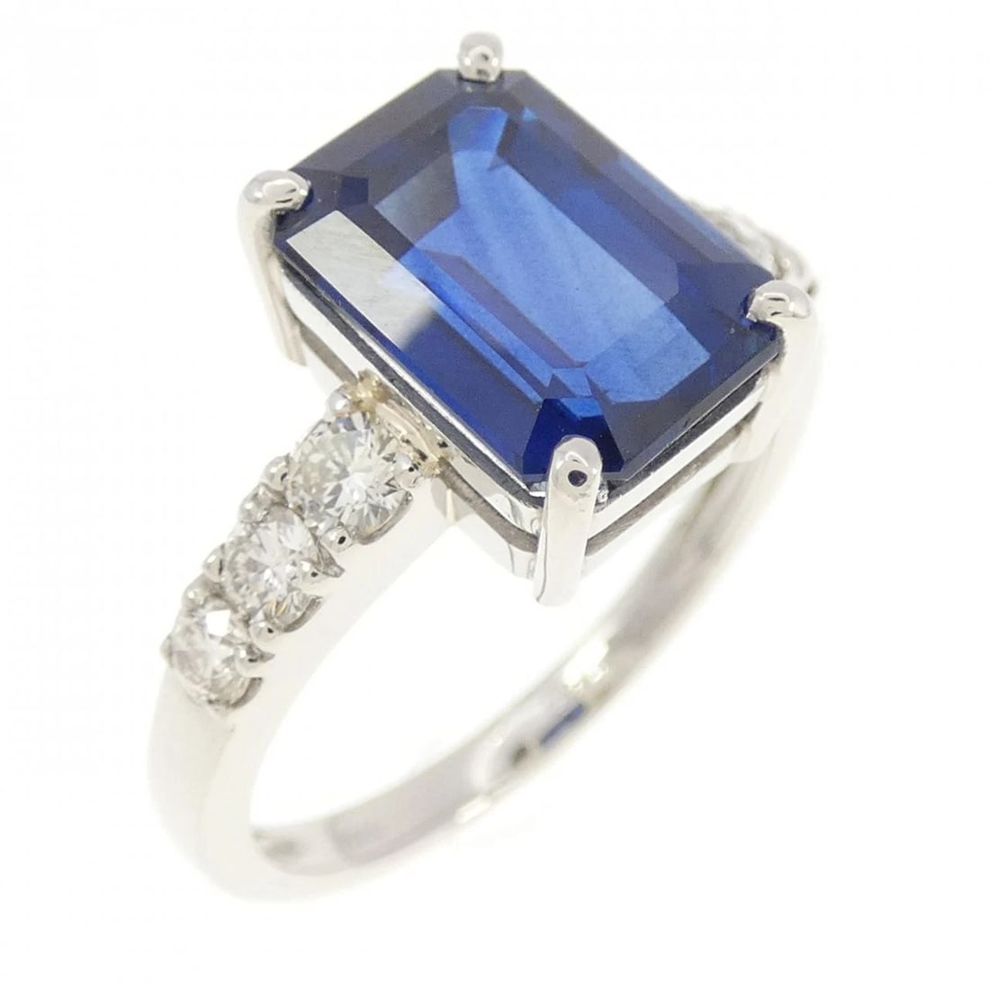 PT SAPPHIRE RING: PT Sapphire Ring Brand: Unbranded Type: Ring Material: Platinum, Main Stone/Creation sapphire Color: platinum Size: 6.5-7 (US size) Accessories: None Accessories Notice: When purchasing