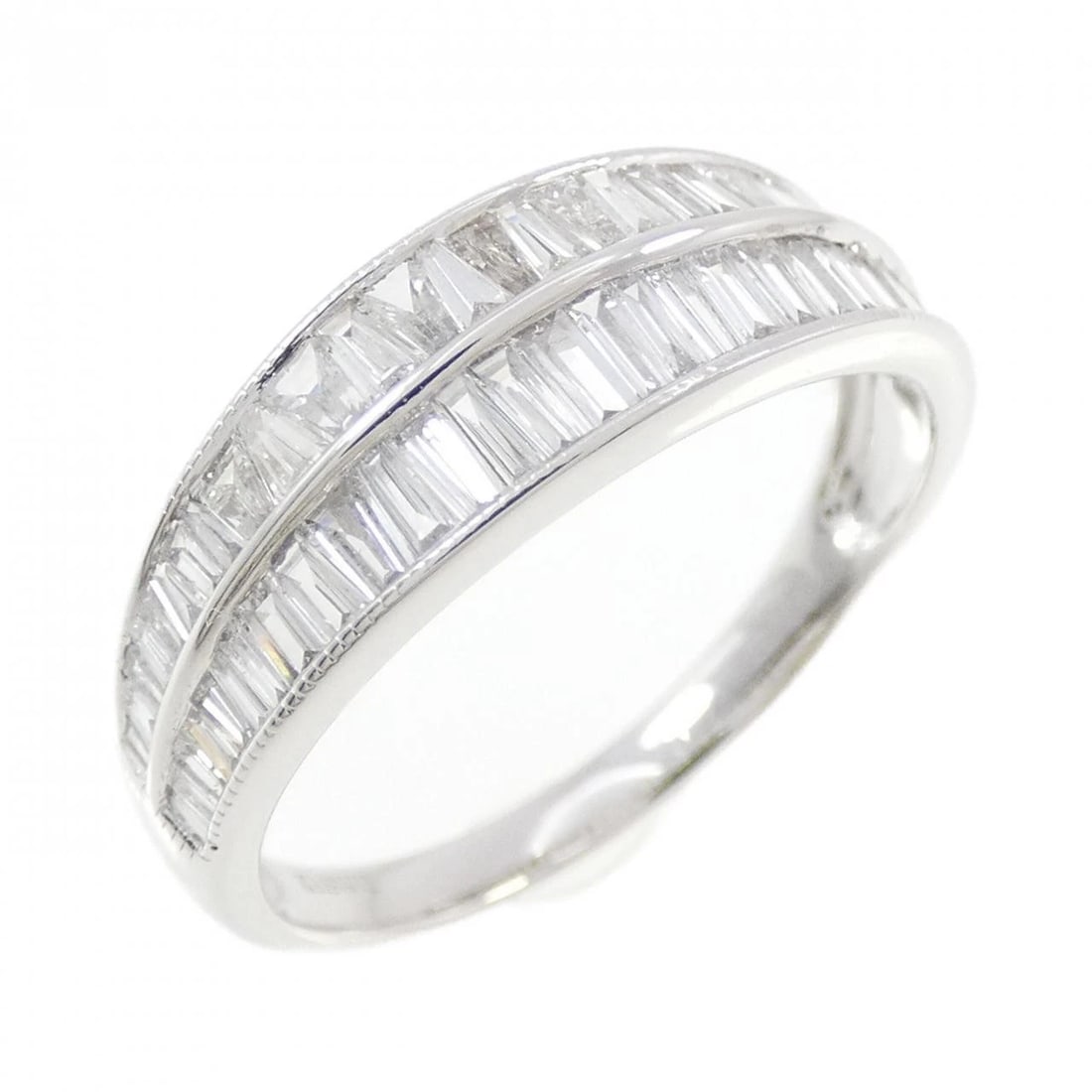 K18WG DIAMOND RING: K18WG Diamond Ring Brand: Unbranded Type: Ring Material: K18 White Gold, Main Stone/Creation Natural Color: white gold Size: 8US Accessories: None Accessories Notice: When purchasing pre-o