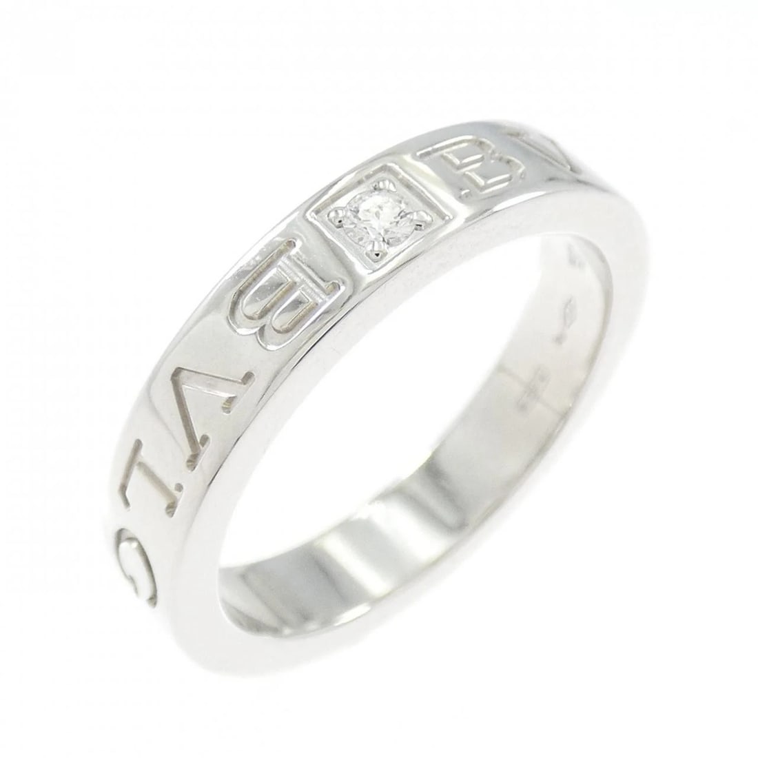 BVLGARI B.ZERO1 RING: BVLGARI B.zero1 Ring Brand: BVLGARI Type: Ring Material: 750 White Gold, Main Stone/Creation Natural Color: White Gold Size: 6.5-7 (US size) Accessories: None Accessories Notice: When purch