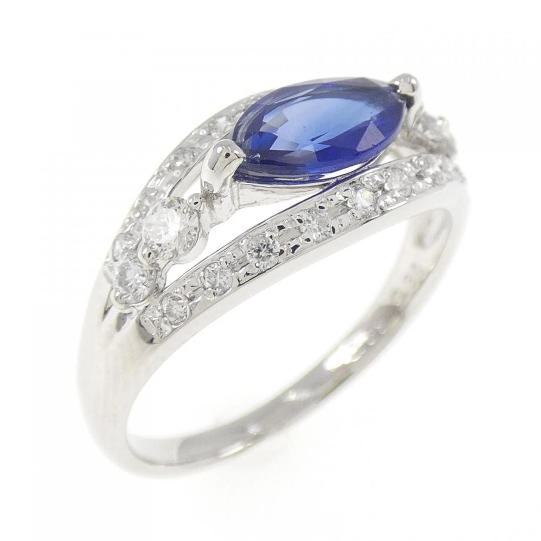PT900 SAPPHIRE RING: PT900 Sapphire Ring Brand: Unbranded Type: Ring Material: Platinum 900, Main Stone/Creation sapphire Color: platinum Size: 6-6.5US Accessories: None Accessories Notice: When purchasing pre