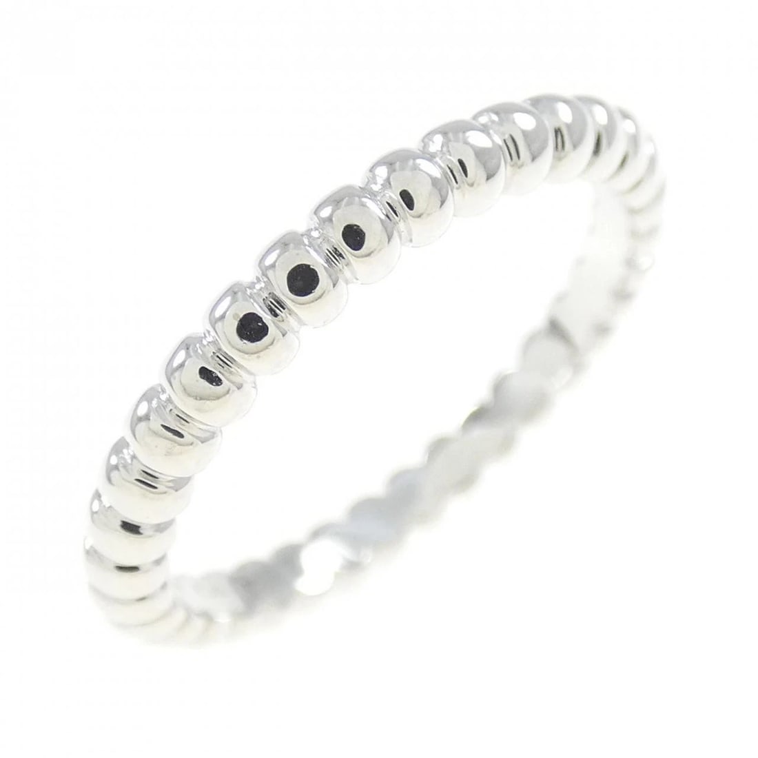 VAN CLEEF & ARPELS PERLÉE RING: Van Cleef & Arpels Perlée Ring Brand: Van Cleef & Arpels Type: Ring Material: 750 white gold, Color: white gold Size: US5 Accessories: None Accessories Notice: When purchasing pre-owned