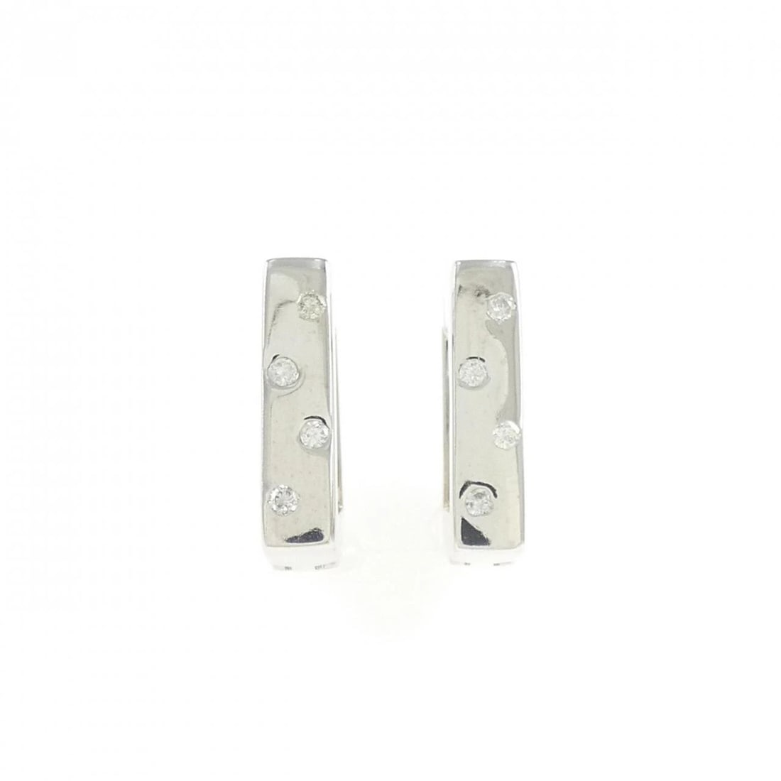 K18WG DIAMOND EARRINGS: K18WG Diamond Earrings Brand: Unbranded Type: Earrings Material: K18 White Gold, Main Stone/Creation Natural Color: white gold Size: HxW: 14.2mmx3.5mm Accessories: None Accessories Notice: