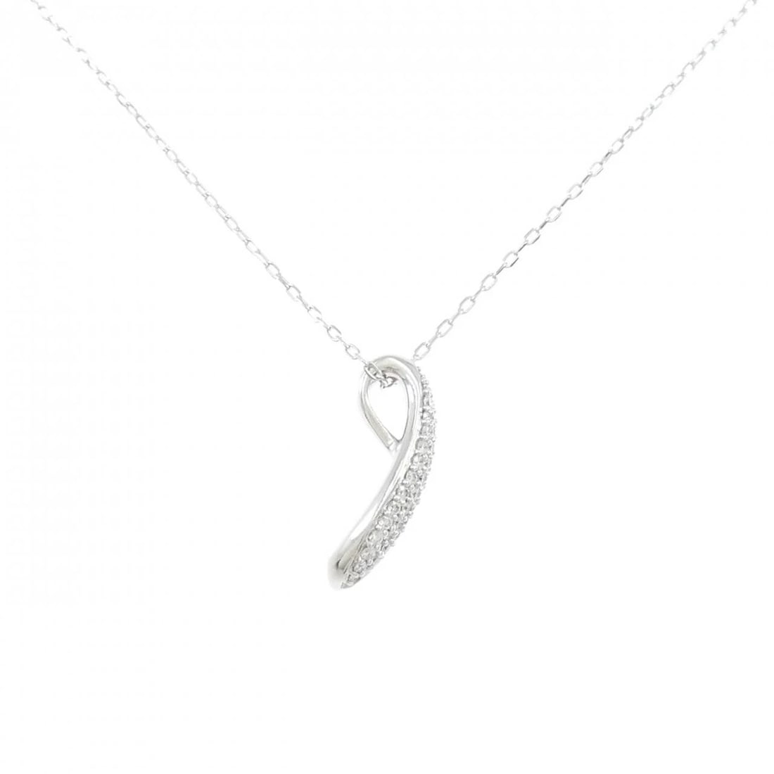 750WG K18WG DIAMOND NECKLACE: 750WG K18WG Diamond Necklace Brand: Unbranded Type: Necklace Material: 750 White Gold K18 White Gold, Main Stone/Creation Natural Color: white gold Size: 45cmPendant top H x W: 19.1mmx4.9mm