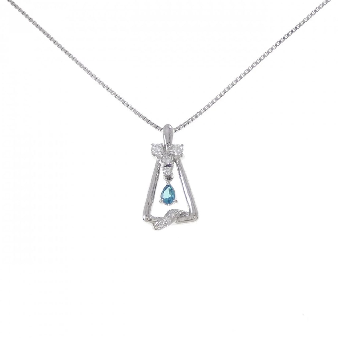 PT900 PT850 PARAIBA TOURMALINE NECKLACE: PT900 PT850 Paraiba Tourmaline Necklace Brand: Unbranded Type: Necklace Material: Platinum 900 Platinum 850, Main Stone/Creation paraiba tourmaline Color: platinum Size: 40cmPendant top H x W: