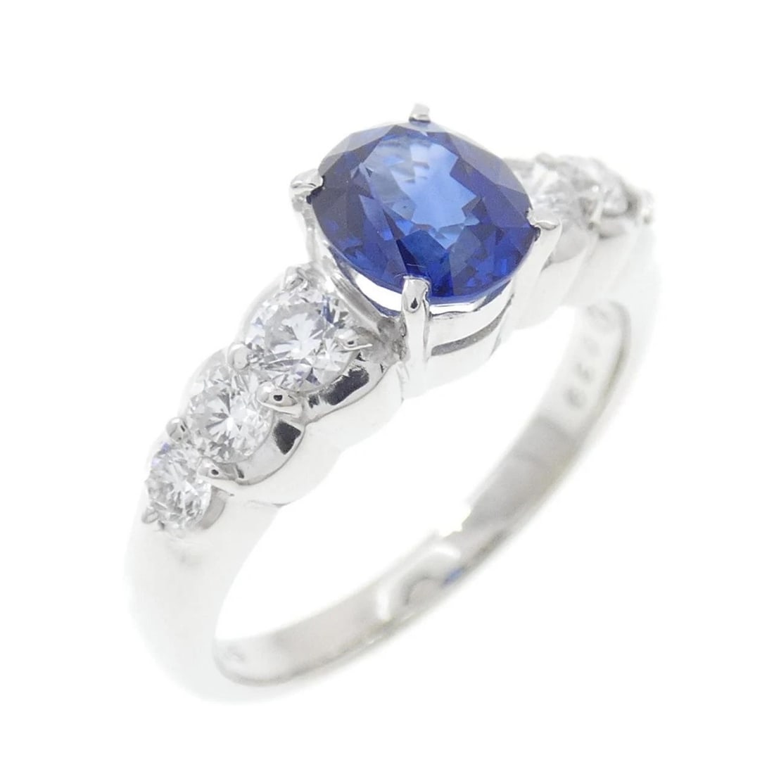 PT900 SAPPHIRE RING: PT900 Sapphire Ring Brand: Unbranded Type: Sapphire Ring Material: Platinum 900, Main Stone/Creation Sapphire Color: platinum Size: 7.75US Accessories: None Accessories Notice: When purcha