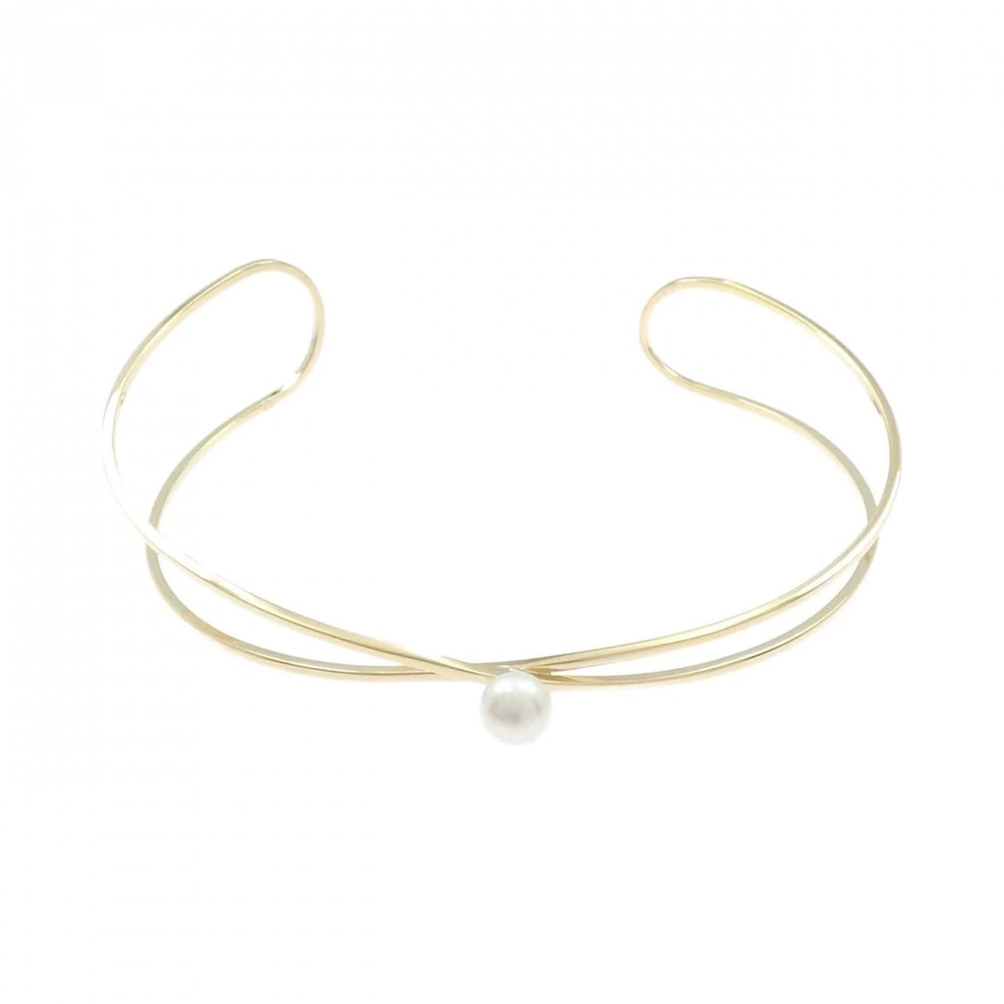 K18YG AKOYA PEARL BANGLE: K18YG Akoya Pearl Bangle Brand: Unbranded Type: Bracelet Material: K18 Yellow Gold, Main Stone/Creation Akoya Pearl Color: Yellow Gold Size: 16.5cmActualSize Max W: 13.5mm Accessories: None