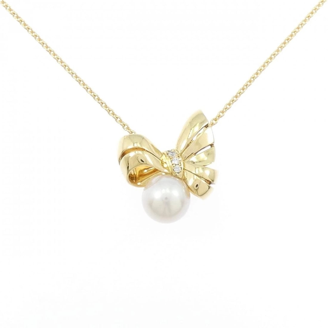 MIKIMOTO DE RYUBAN NECKLACE: MIKIMOTO de Ryuban Necklace Brand: MIKIMOTO Type: Necklace Material: K18 Yellow Gold, Main Stone/Creation Akoya Pearl Color: Yellow Gold Size: -50cm,ActualSize Pendant top H x W: 19.7mmx16.0mm