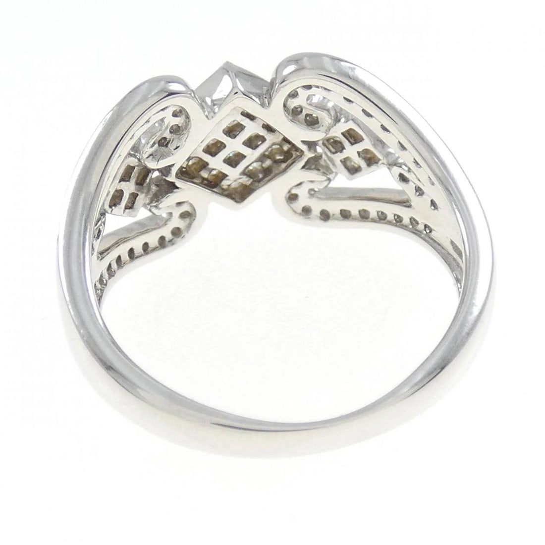 K18WG DIAMOND RING - 3