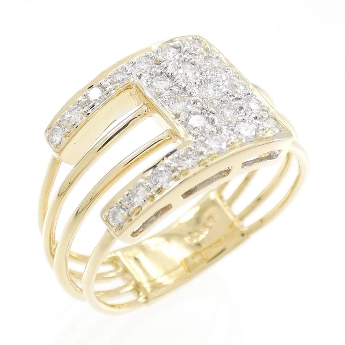 K18YG K18WG DIAMOND RING: K18YG K18WG Diamond Ring Brand: Unbranded Type: Ring Material: K18 Yellow Gold K18 White Gold, Main Stone/Creation Natural Color: yellow gold Size: 6-6.5US Accessories: None Accessories