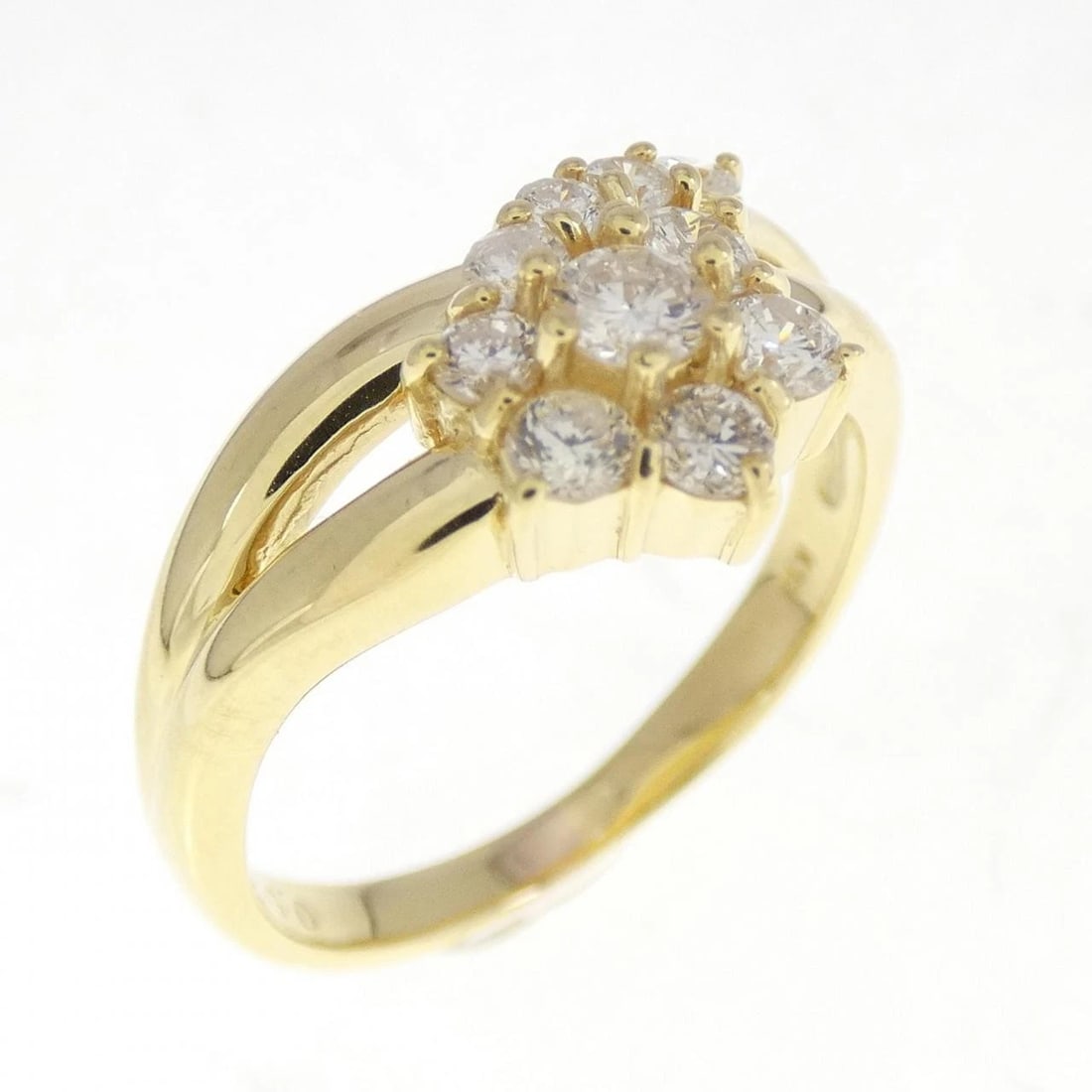 K18YG FLOWER DIAMOND RING: K18YG Flower Diamond Ring Brand: Unbranded Type: Ring Material: K18 Yellow Gold, Main Stone/Creation Natural Color: yellow gold Size: 7US Accessories: None Accessories Notice: When purchasing
