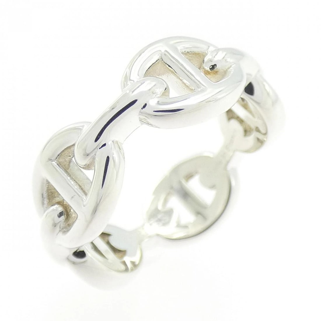 HERMES CHAINE D'ANCRE ENCHENE RING: HERMES Chaine d'Ancre Enchene Ring Brand: HERMES Type: Ring Material: 925 Silver, Color: Silver Size: 5.5 (US size) Accessories: None Accessories Notice: When purchasing pre-owned goods,
