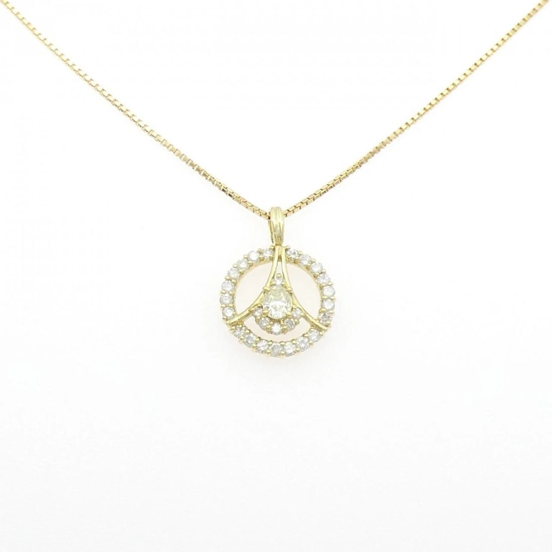 K18YG DIAMOND NECKLACE: K18YG Diamond Necklace Brand: Unbranded Type: Diamond Necklace Material: K18YG, Main Stone/Creation Natural Color: yellow gold Size: 41cm Actual Size Pendant length approx. x width approx.:
