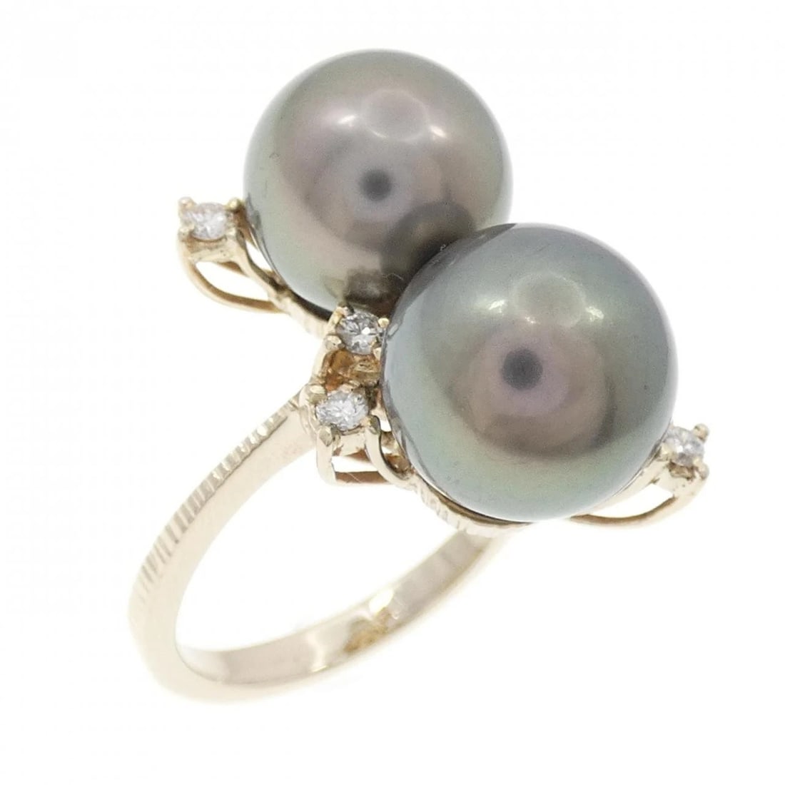 750WG BLACK PEARL RING: 750WG Black Pearl Ring Brand: Unbranded Type: Ring Material: 750 White Gold, Main Stone/Creation black pearl Color: white gold Size: 8.5 (US size) Accessories: None Accessories Notice: Whe