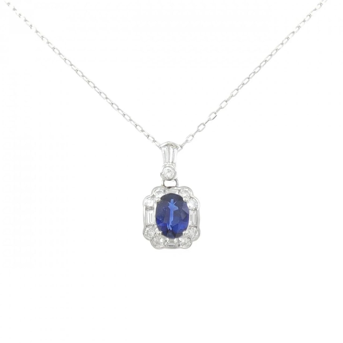 PT900 PT850 SAPPHIRE NECKLACE: PT900 PT850 Sapphire Necklace Brand: Unbranded Type: Necklace Material: Platinum 900 Platinum 850, Main Stone/Creation sapphire Color: platinum Size: 45cm ActualSizePendant top H x W:
