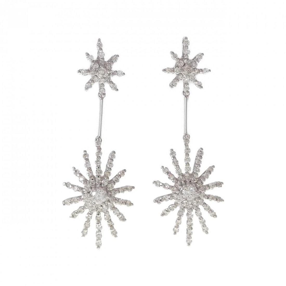 K18WG K14WG DIAMOND EARRINGS: K18WG K14WG Diamond Earrings Brand: Unbranded Type: Earrings Material: K18 White Gold K14 White Gold, Main Stone/Creation Natural Color: White Gold Size: ActualSize HxW: 38.7mmx13.0mm 