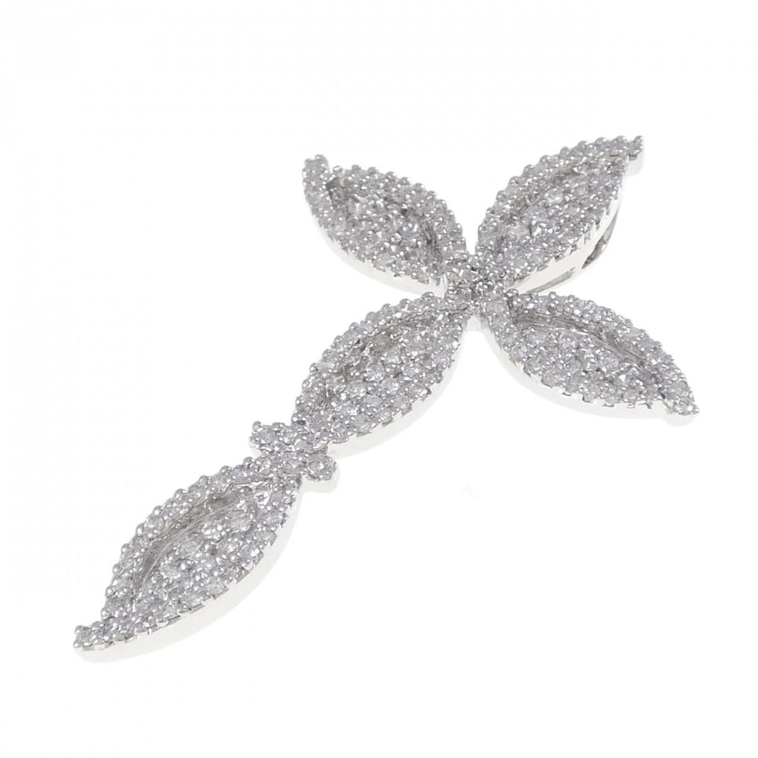K18WG CROSS DIAMOND PENDANT: K18WG Cross Diamond Pendant Brand: Unbranded Type: Pendant Brooch Material: K18 White Gold, Main Stone/Creation Natural Color: white gold Size: HxW: 48.1mmx33.5mm Accessories: None