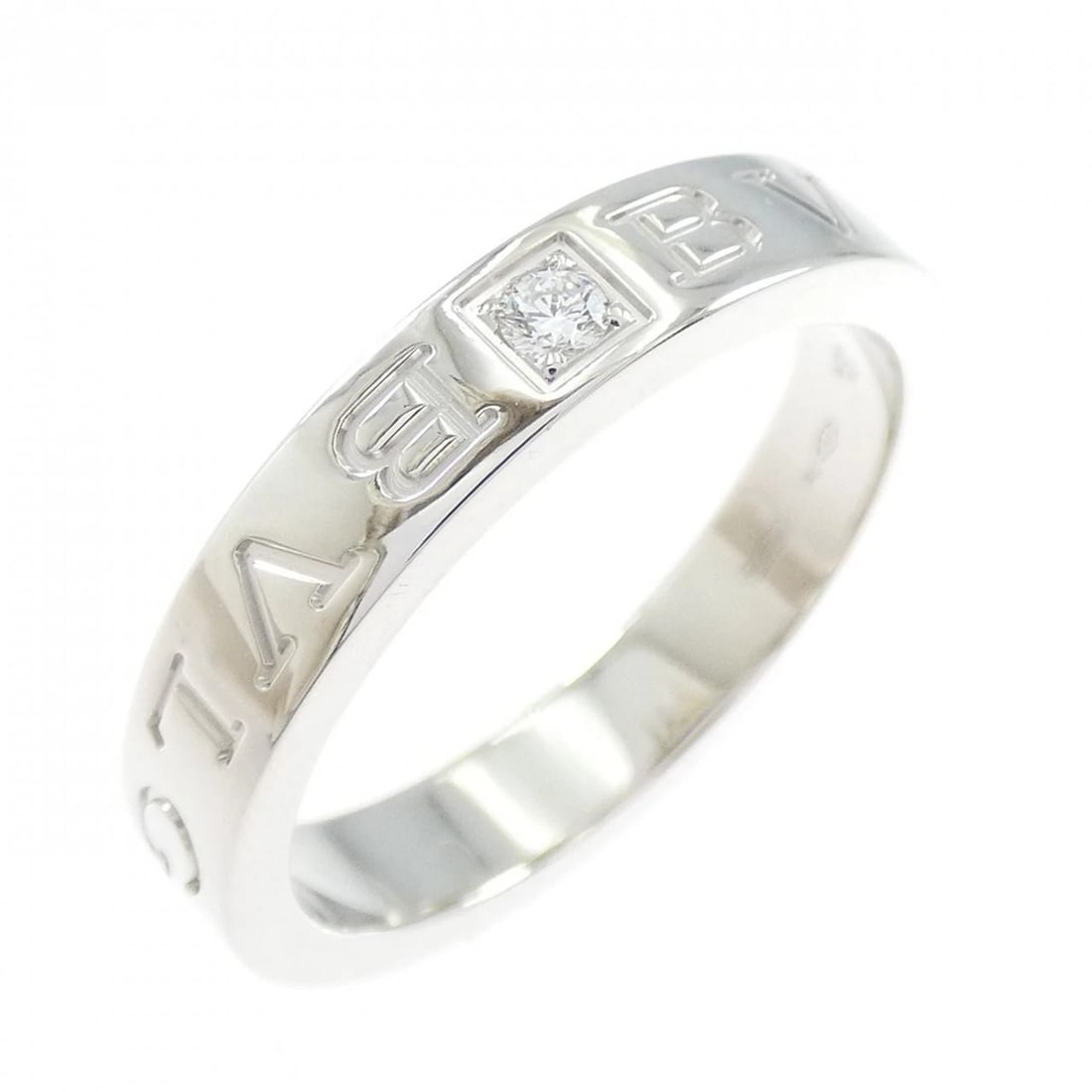 BVLGARI B.ZERO1 RING: BVLGARI B.zero1 Ring Brand: BVLGARI Type: Ring Material: 750 White Gold, Main Stone/Creation Natural Color: white gold Size: 8.5-9 (US size) Accessories: None Accessories Notice: When