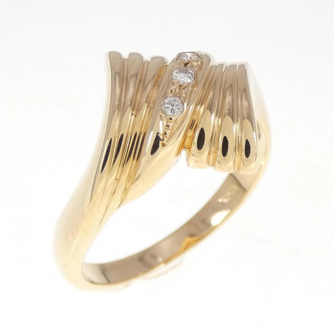 K18YG DIAMOND RING: K18YG Diamond Ring Brand: Unbranded Type: Ring Material: K18 Yellow Gold, Main Stone/Creation Natural Color: yellow gold Size: 6US Accessories: None Accessories Notice: When purchasing