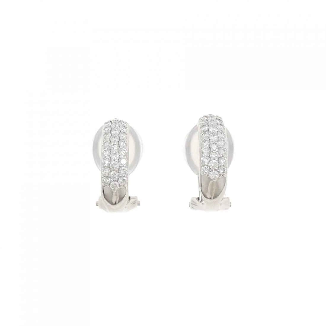 K18WG PAVE DIAMOND EARRINGS: K18WG Pave Diamond Earrings Brand: Unbranded Type: Earrings Material: K18 White Gold, Main Stone/Creation Natural Color: white gold Size: HxW: 14.7mmx4.1mm Accessories: None Accessories