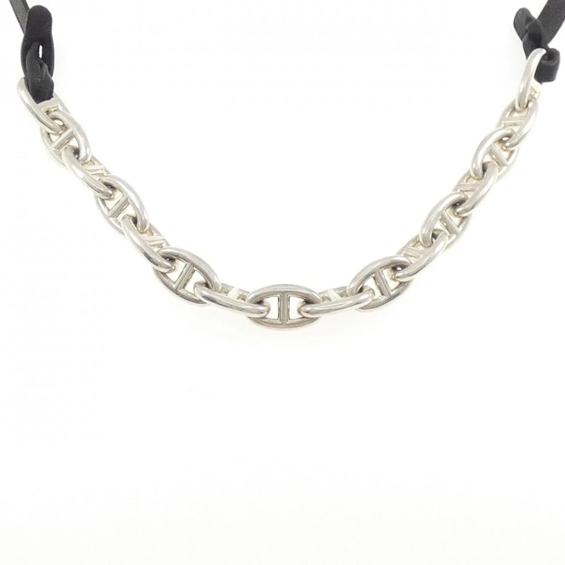 HERMES 925 NECKLACE: HERMES 925 Necklace Brand: HERMES Type: Necklace Material: 925 Silver, Color: Silver Size: ActualSize Max W: 8.3mm Chain Max. W: 5.0mm Accessories: None Accessories Notice: When purchasing