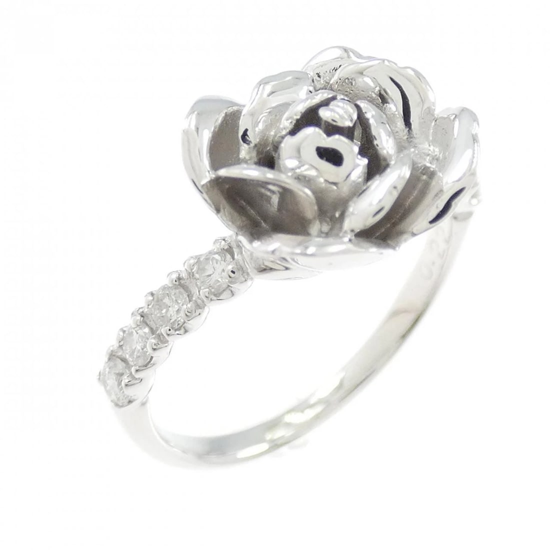 K14WG ROSE DIAMOND RING: K14WG Rose Diamond Ring Brand: Unbranded Type: Ring Material: K14 White Gold, Main Stone/Creation Natural Color: white gold Size: 5.5 (US size) Accessories: None Accessories Notice: When p