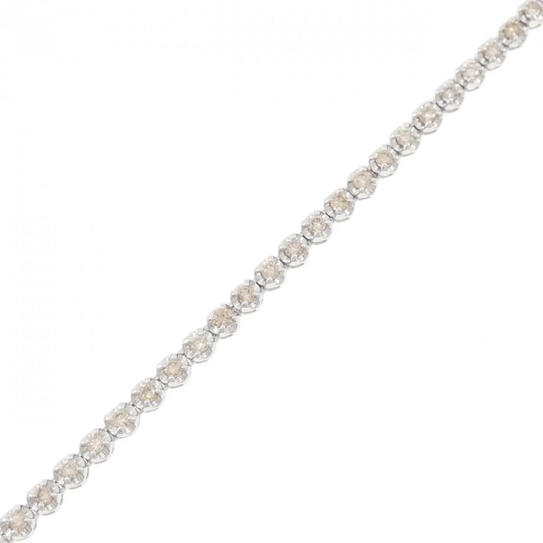 K18WG DIAMOND BRACELET: K18WG Diamond Bracelet Brand: Unbranded Type: Bracelet Material: K18 White Gold, Main Stone/Creation Natural Color: white gold Size: 18.5ActualSizeMax W: 2.7mm Accessories: None Accessorie