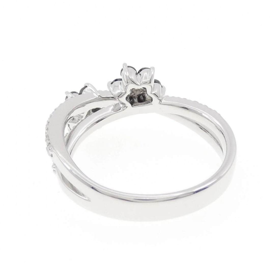 K18WG FLOWER DIAMOND RING - 3