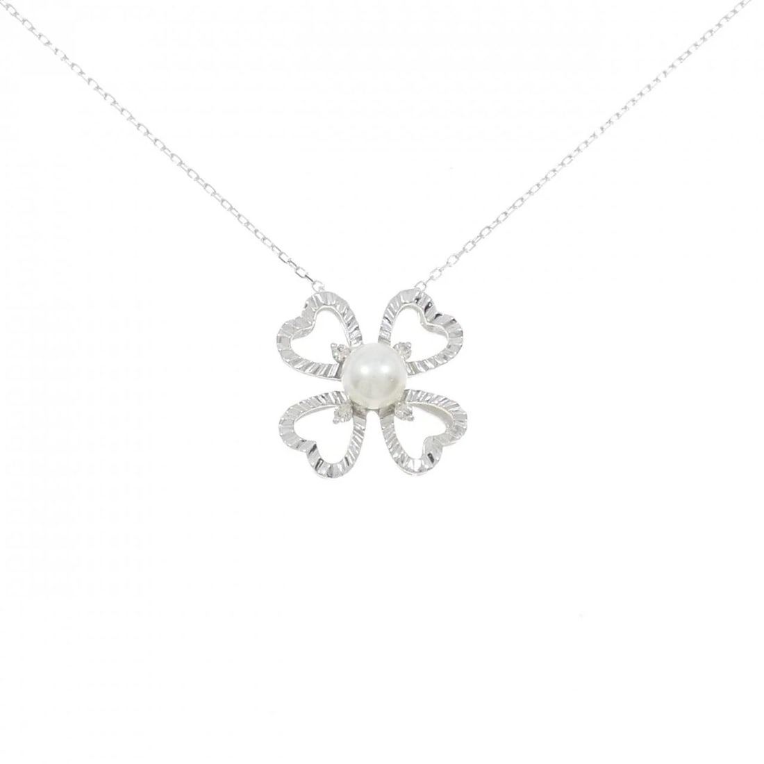 K18WG AKOYA PEARL NECKLACE 6MM: K18WG Akoya Pearl Necklace 6mm Brand: Unbranded Type: Necklace Material: K18 White Gold, Main Stone/Creation Akoya PearlSide Stone Natural Color: White Gold Size: 46cmActualSize Pendant top H