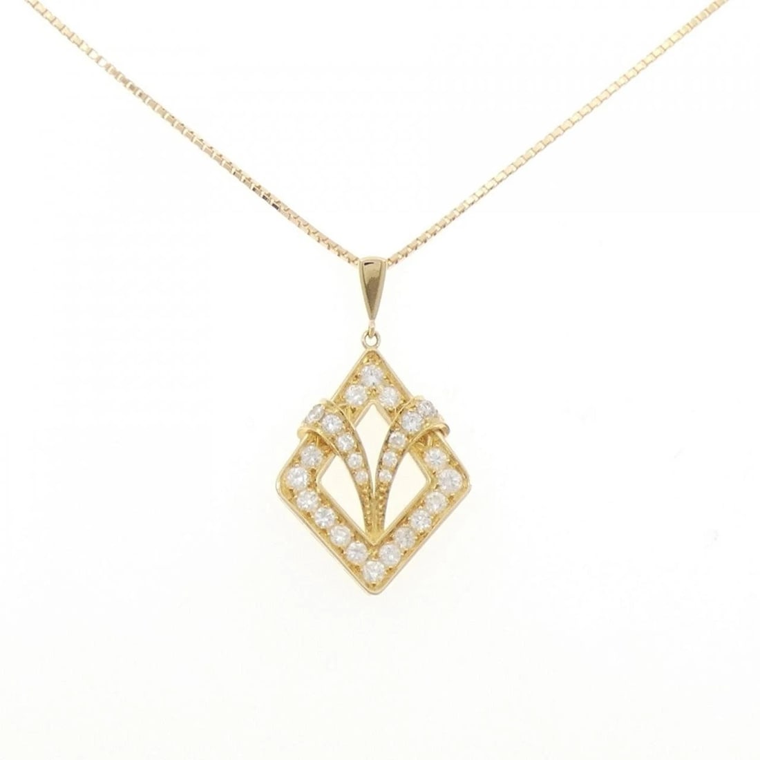 MIKIMOTO DIAMOND NECKLACE: MIKIMOTO Diamond Necklace Brand: MIKIMOTO Type: Necklace Material: K18 Yellow Gold, Main Stone/Creation Natural Color: yellow gold Size: 45cm,ActualSize Pendant top H x W: 33.1mmx18.5mm Chain