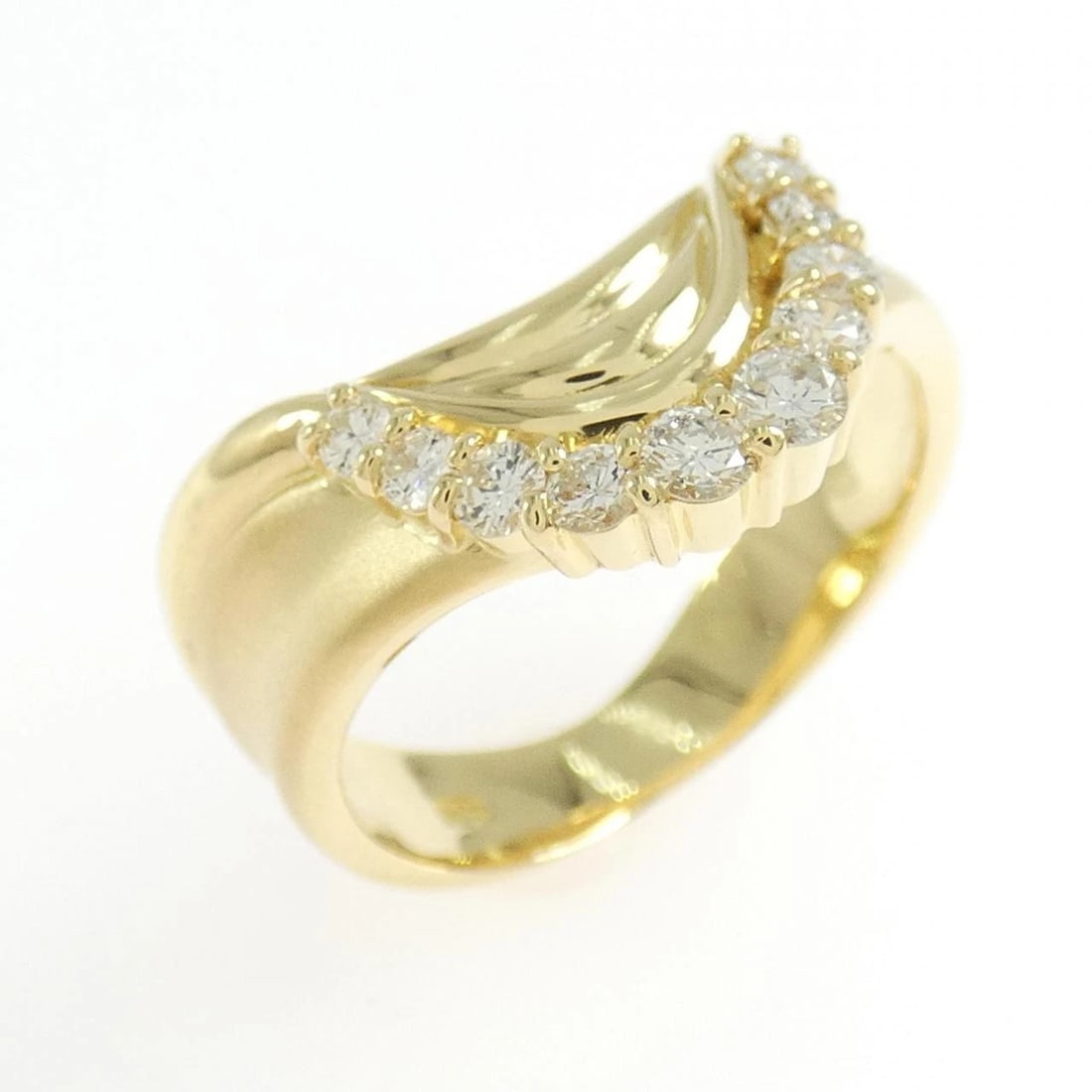 K18YG DIAMOND RING: K18YG Diamond Ring Brand: Unbranded Type: Ring Material: K18 Yellow Gold, Main Stone/Creation Natural Color: yellow gold Size: 8US Accessories: None Accessories Notice: When purchasing pre
