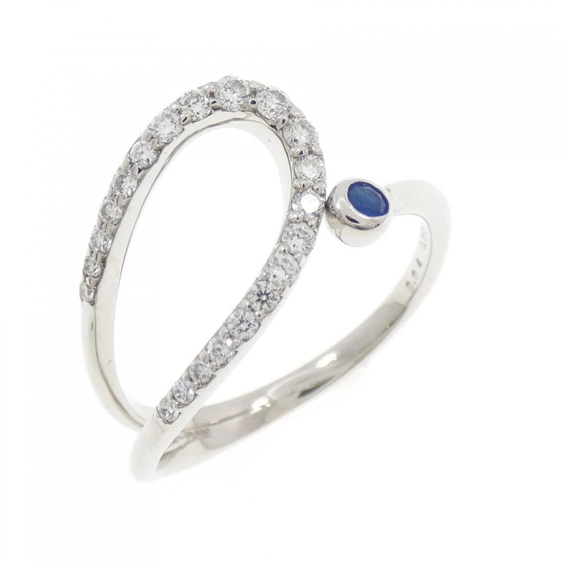 PT900 HAUYNITE RING: PT900 Hauynite Ring Brand: Unbranded Type: Ring Material: Platinum 900, Main Stone/Creation Natural Color: platinum Size: 7.5US Accessories: None Accessories Notice: When purchasing pre-owned