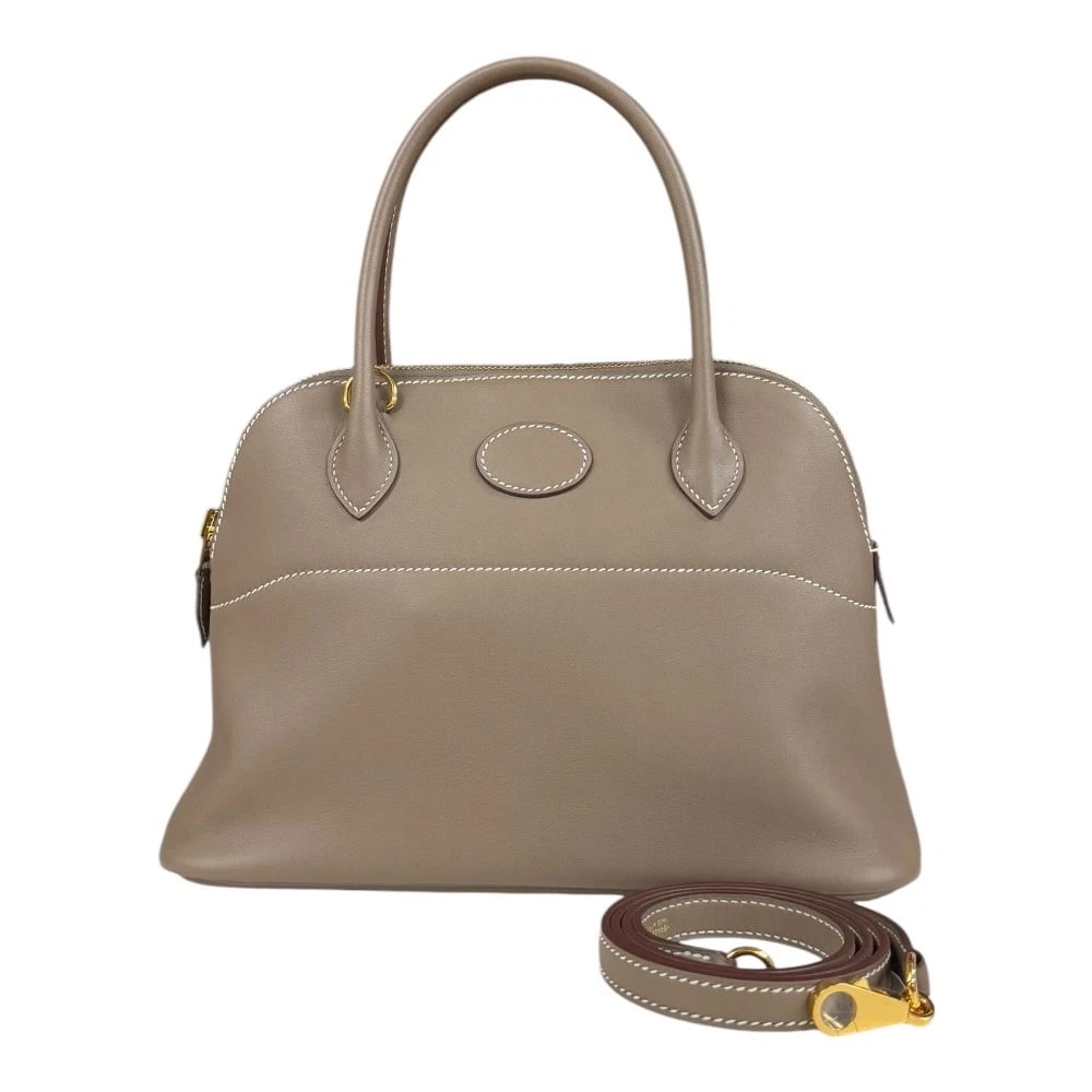 HERMES SHOULDER BAG CROSS BODY VAUX SWIFT BORED 27 SHOULDER BAG: HERMES Shoulder Bag Cross Body Vaux Swift Bored 27 Shoulder Bag Brand: HERMES Type: Shoulder Bag Material: Exterior Material Vaux Swift Color: beige Size: W10.6 x H7.3 x D3.9inch