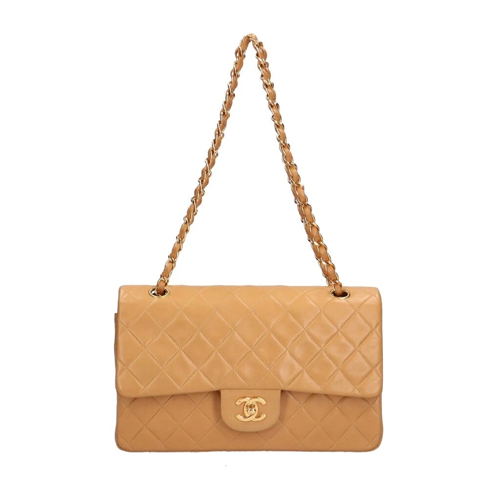 CHANEL W FLAP W CHAINSHOULDER SHOULDER BAG CROSS BODY LAMBSKIN MATRASSE SHOULDER BAG: CHANEL W flap W ChainShoulder Shoulder Bag Cross Body lambskin Matrasse Shoulder Bag Brand: CHANEL Type: Shoulder Bag Material: Exterior Material lambskin Color: beige Size: W10.2 x H6.3 x D2.8inc