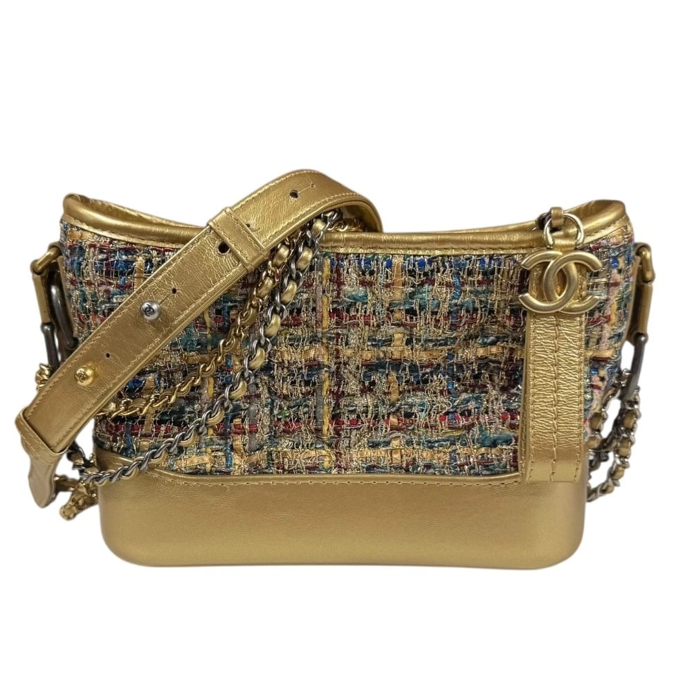 CHANEL SHOULDER BAG CROSS BODY LEATHER SHOULDER BAG: CHANEL Shoulder Bag Cross Body leather Shoulder Bag Brand: CHANEL Type: Shoulder Bag Material: Exterior Material tweed Color: gold / multicolor Size: W7.9 x H5.5 x D3.3inch Shoulder:36.2inch Acce