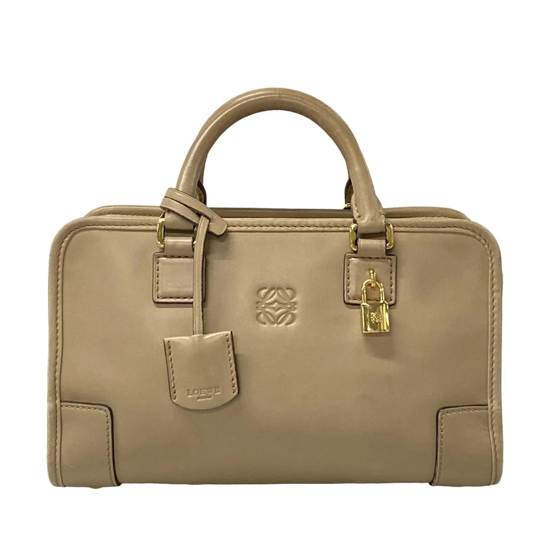 LOEWE 23 - BEIGE LEATHER HANDBAG: LOEWE 23 - Beige Leather Handbag Brand: LOEWE Type: Handbag Material: Leather Color: Beige Size: Height : 5.71 inch (14.5 cm) Width : 9.25 inch (23.5 cm) Depth : 3.74 inch (9.5 cm) Accessories: N