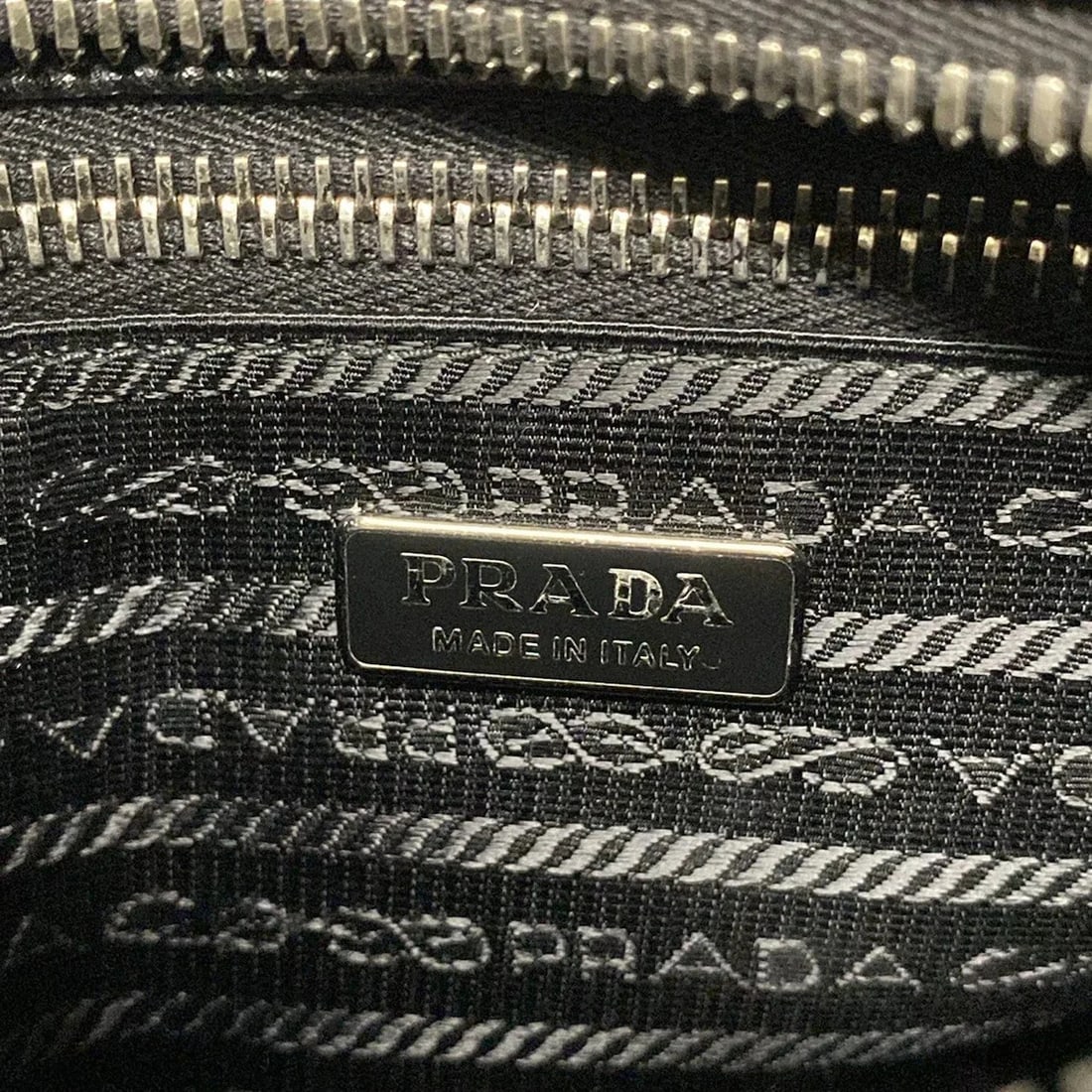 PRADA - BLACK LEATHER HANDBAG - 8