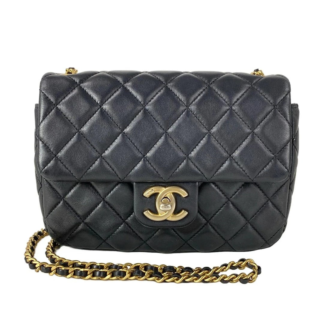 CHANEL MINI MATELASSE BLACK LAMBSKIN SHOULDER BAG SHOULDER BAG: CHANEL Mini Matelasse Black Lambskin Shoulder Bag Shoulder Bag Brand: CHANEL Type: Shoulder Bag Material: Lambskin Color: Black Size: Height : 5.71 inch (14.5 cm) Width : 7.48 inch (19 cm) Depth :