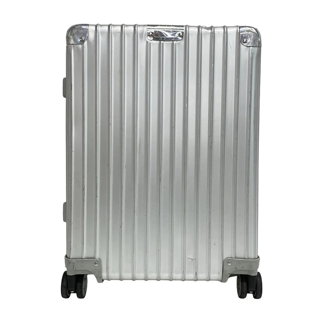 RIMOWA CLASSIC FLIGHT SILVER ALUMINIUM SUITCASE SUITCASE: RIMOWA Classic Flight Silver Aluminium Suitcase Suitcase Brand: RIMOWA Type: Suitcase Material: Aluminium Color: Silver Size: Height : 20.08 inch (51 cm) Width : 14.17 inch (36 cm) Depth : 7.68 in