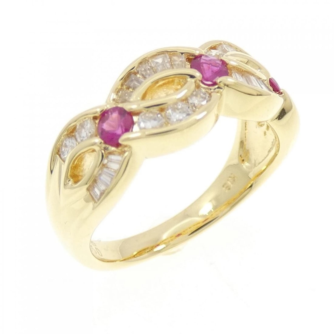 K18YG RUBY RING: K18YG Ruby Ring Brand: Unbranded Type: Ring Material: K18 Yellow Gold, Main Stone/Creation ruby Color: yellow gold Size: 6-6.5US Accessories: None Accessories Notice: When purchasing